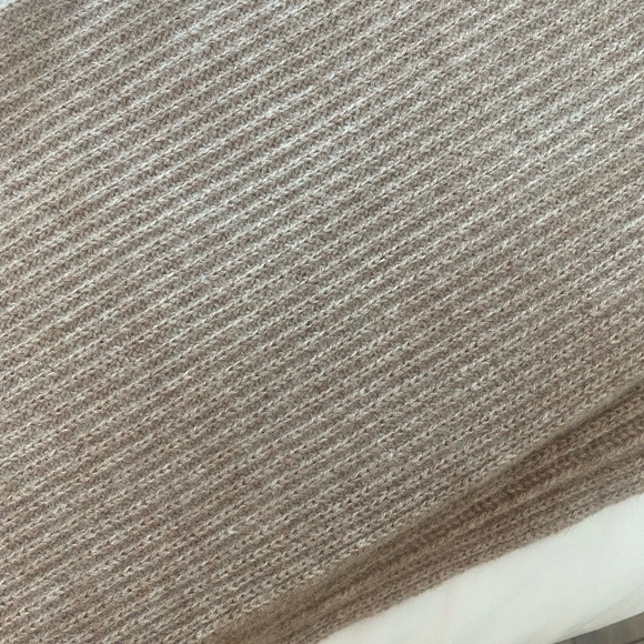 Quince Beige cashmere Scarf - Picture 3 of 3